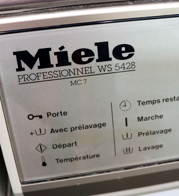 Machines à laver, Laverie self-service automatique 3 rue Davy à PAris 17ème, petits prix toute l'année pour une lavage de qualité